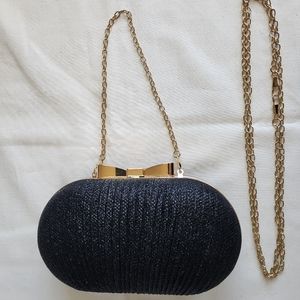 Women Dinner Partywear Bag, in BLACK and Golden Pleated, Shoulder Bag